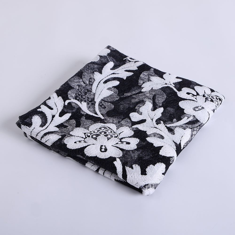Polyester Flower Pattern Embroidery Lace Fabric